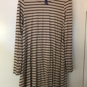 Seraphine striped maternity dress Pea in the Pod